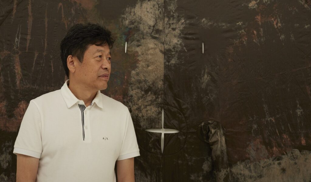 PolyU and AELIS Couture forge innovative partnership for Fall/Winter 2024/25 Couture Collection 1 A research team led by Prof. Kinor Jiang Professor of the School of Fashion Textiles